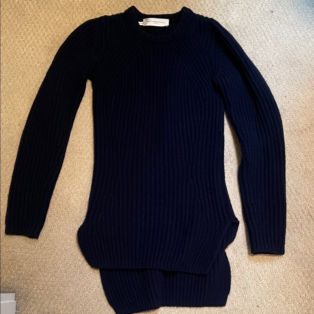 Aguilano Rimondi Italian wool/cashmere sweater